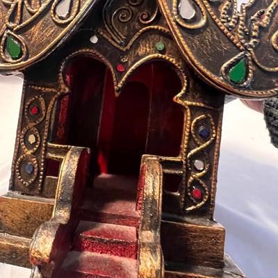 Thai Spirit House (LR-RG)