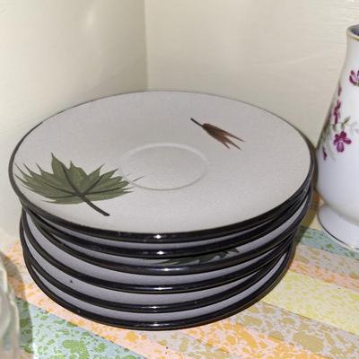 Stoneware dish set