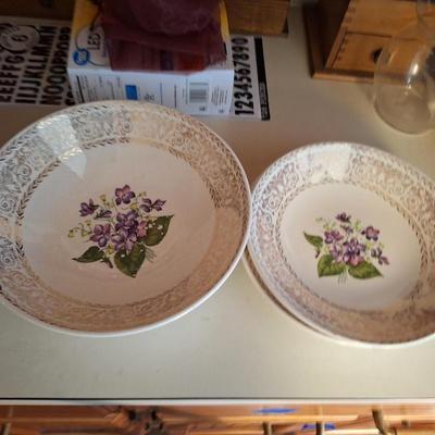 4 Spring Violet Plates & bowl