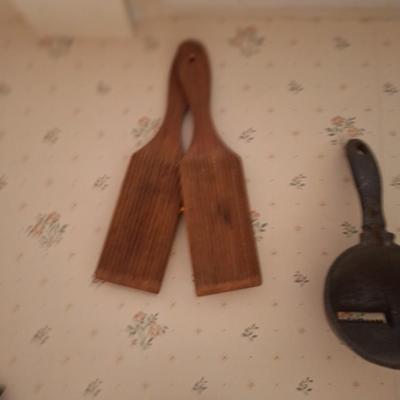 Vtg Gnocchi paddles