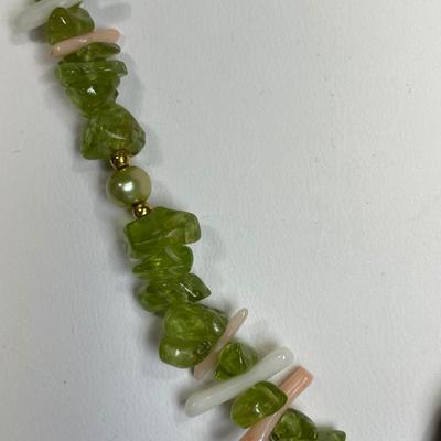 Vintage Lee Sands Peridot Necklace with earrings