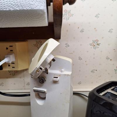 Black n Decker Can Opener