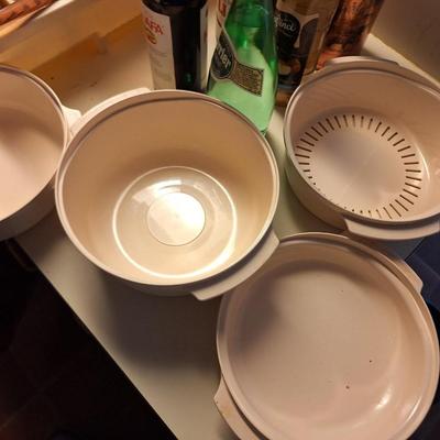 Tupperware 3-1 microwave