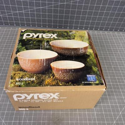 2 Piece PYREX Mixing Bowl Set 