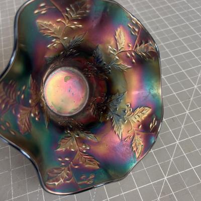 Small Carnival Glass Bowl - ANTIQUE 