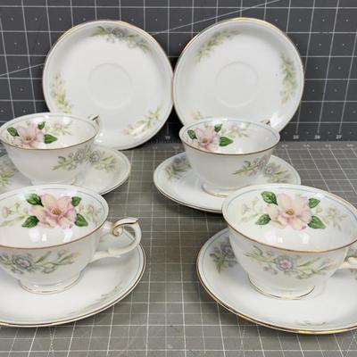 Tea Set in White, Pink & Green, by Grace Chino in Occupied Japan 