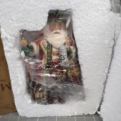 Jim Shore New in the Box SANTA 