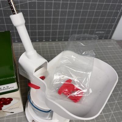 CHERRY PITTER 