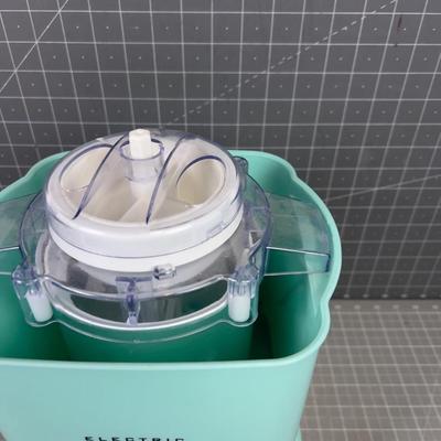 Turquoise Electric ICE CREAM MAKER 