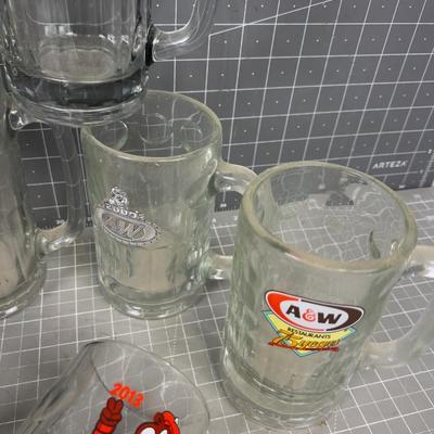 10  A & W Large Glass Mugs