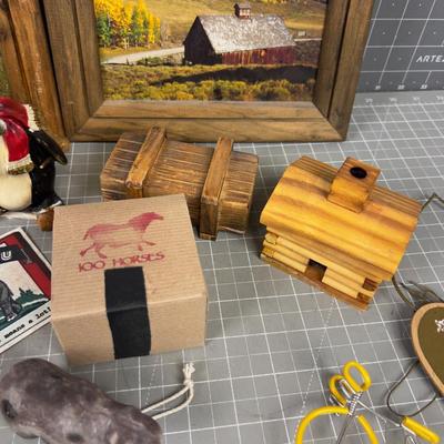 Lot of Rustic Décor' Including Snowbird Ornaments and penguins 