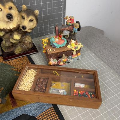 Moose, Plaque, Music Box on the Sewing Machine Etc. 
