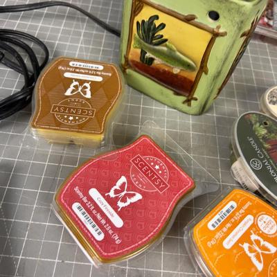 Scentsy Pile (Huge) Lot 