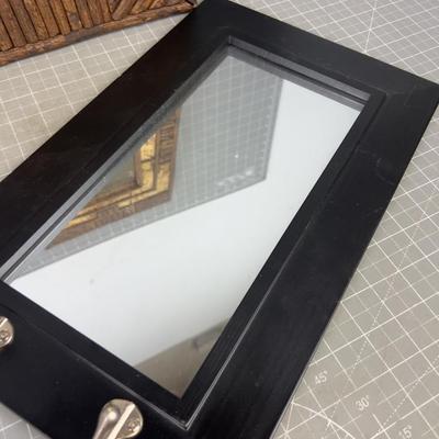 2 Small Mirrors 