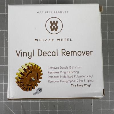 2 Whizzy Wheels Vinyl Decal Removers NEW 