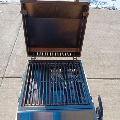 2-BURNER STAINLESS STEEL PORTABLE GRILL