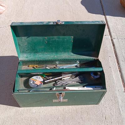 NICE TURNER METAL TOOL BOX WITH SHELF AND SOME HAND TOOLS