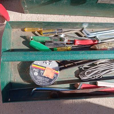 NICE TURNER METAL TOOL BOX WITH SHELF AND SOME HAND TOOLS