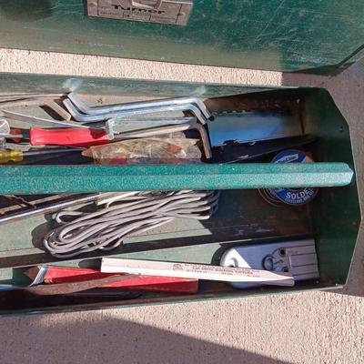 NICE TURNER METAL TOOL BOX WITH SHELF AND SOME HAND TOOLS