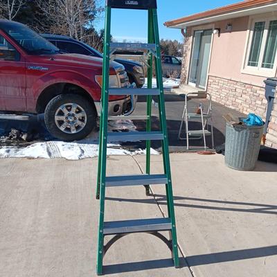 6 FOOT GORILLA LADDERS FIBERGLASS LADDER