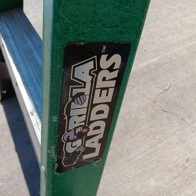 6 FOOT GORILLA LADDERS FIBERGLASS LADDER