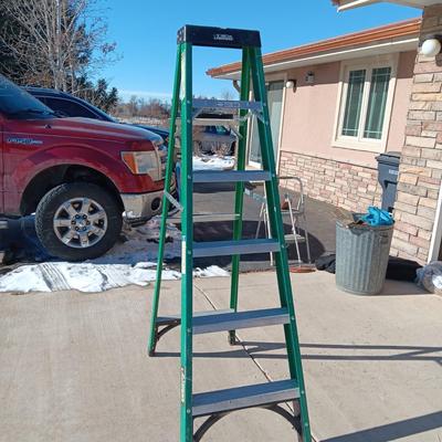 6 FOOT GORILLA LADDERS FIBERGLASS LADDER