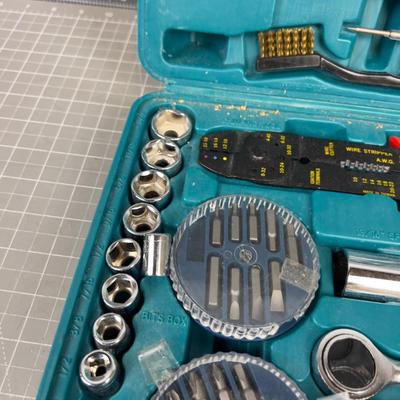 Tool Set with Case