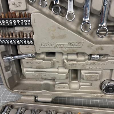 Socket and Wrench Set 
