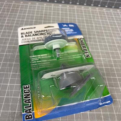 NEW Sharpening / Balancing Kit for Lawn Mower Blades