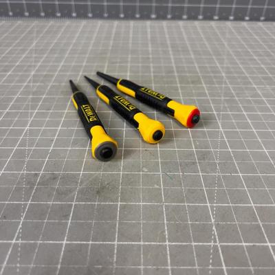 3 Piece Dewalt Nail Punch Set 