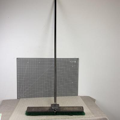 24" Push Broom 