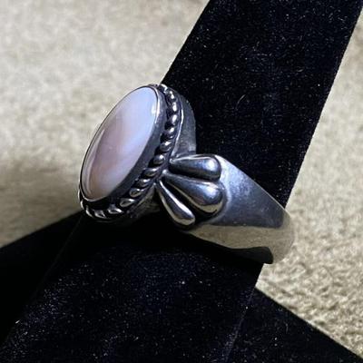 RELIOS CAROLYN POLLACK DESGN STERLING & MOP RING SIZE 8.75