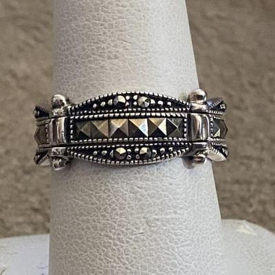 vintage STERLING SILVER & MARCASITE RING SIZE 8.5