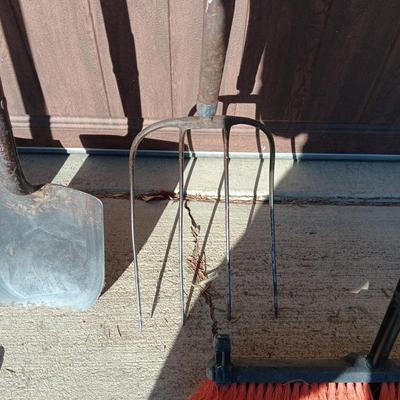 PICK AXE, SHOVELS, PITCH FORK, HOE AND PUSH BROOM