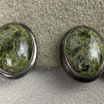 SAJEN BALINESE STERLING & GREEN SERPENTINE CLIP ON EARRINGS
