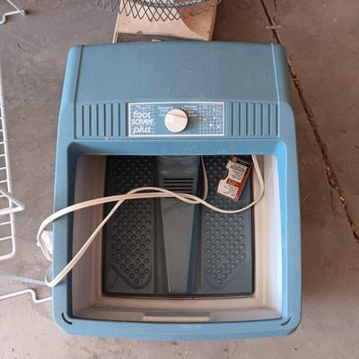 STEP STOOL BY WERNER, OSCILLATING FAN, CUPBOARD LIFTS, FOOT BATH AND ORGANIZER