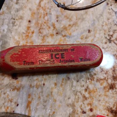 VINTAGE RECIPE PAMPHLETS, KITCHEN UTENSILS AND WOODEN KRAFT CHEESE BOX