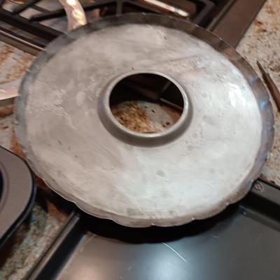 BAKEWARE AND A CUTTING BOARD