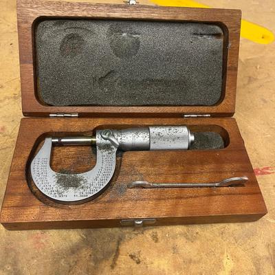 Starrett Dial Caliper & Mitutoyo Micrometer (B1-MG)