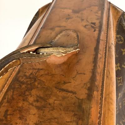 529 Authentic Vintage LOUIS VUITTON 1970's Foldable Suitcase