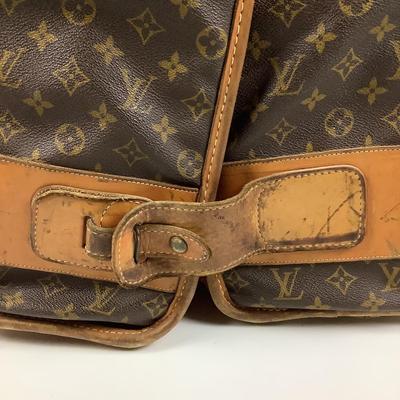 529 Authentic Vintage LOUIS VUITTON 1970's Foldable Suitcase