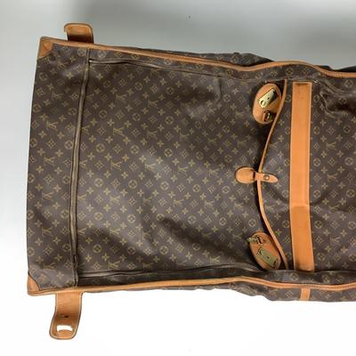529 Authentic Vintage LOUIS VUITTON 1970's Foldable Suitcase