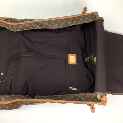 529 Authentic Vintage LOUIS VUITTON 1970's Foldable Suitcase