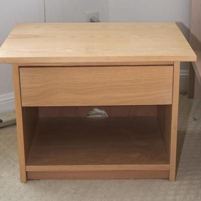 ONE DRAWER END TABLE OAK WHITE WASH FINISH WITH SHELF BELOW
