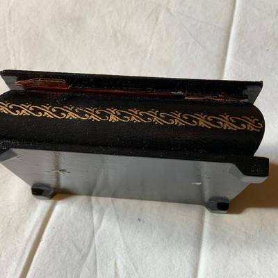 Lot of Vintage Victorian inspired items