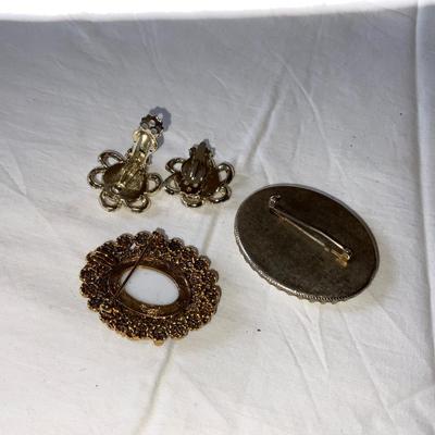 Lot of Vintage Victorian inspired items