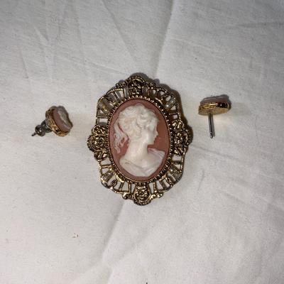 Cameo brooch and earring set