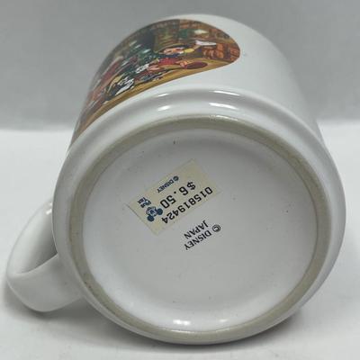 Vintage Disney made in Japan 1989 Christmas Pinocchio & Geppetto Holiday Coffee Mug 8 oz