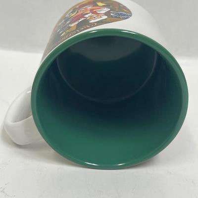Vintage Disney made in Japan 1989 Christmas Pinocchio & Geppetto Holiday Coffee Mug 8 oz