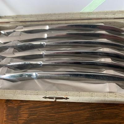 Vintage Knife Set In Case